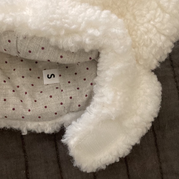 Puppy dog Sweater, Hat & Kong Bone - Picture 10 of 11